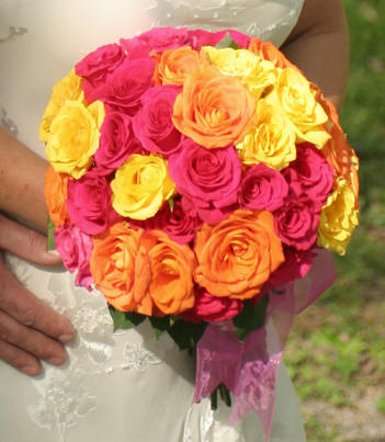 Buket1__roser_i_gul__orange__pink.jpg
